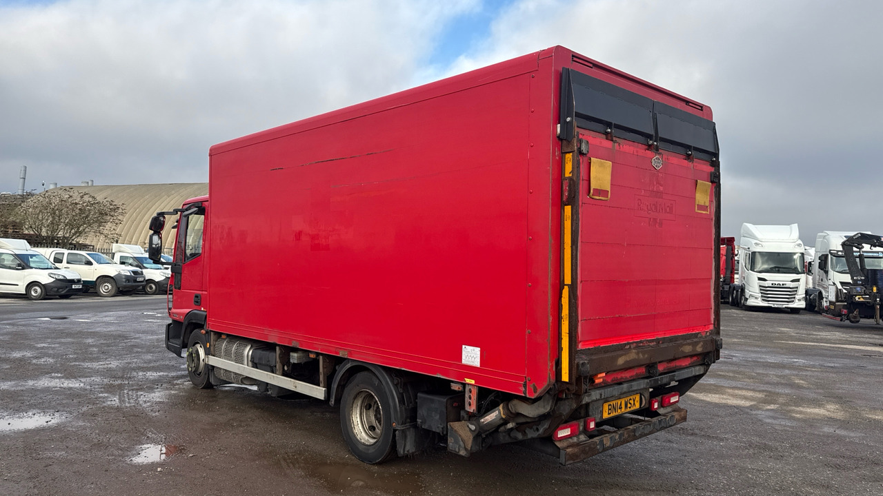 IVECO EUROCARGO 75e16 - Camion furgon: Foto 3 IVECO EUROCARGO 75e16 - Camion furgon: Foto 3