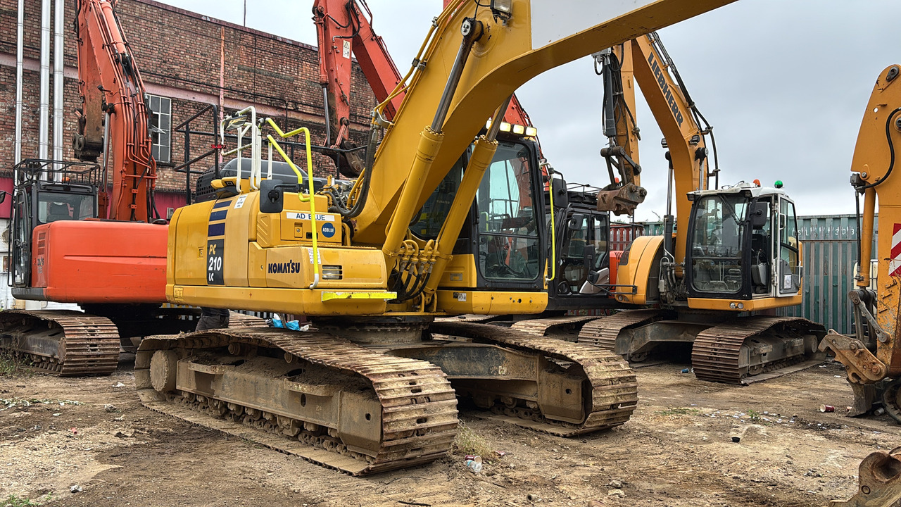 KOMATSU PC210-11 - Excavator pe şenile: Foto 2 KOMATSU PC210-11 - Excavator pe şenile: Foto 2
