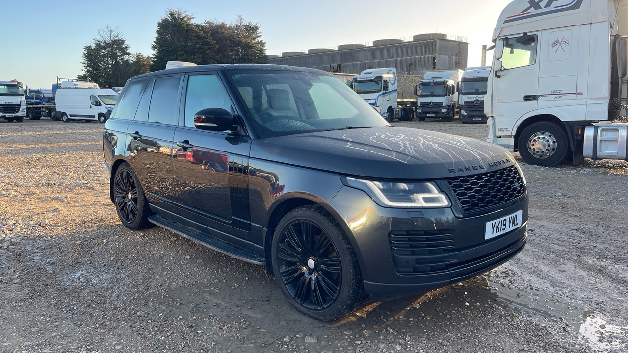 Land Rover Range Rover 3.0 SDV6 VOGUE - SUV: Foto 1 Land Rover Range Rover 3.0 SDV6 VOGUE - SUV: Foto 1