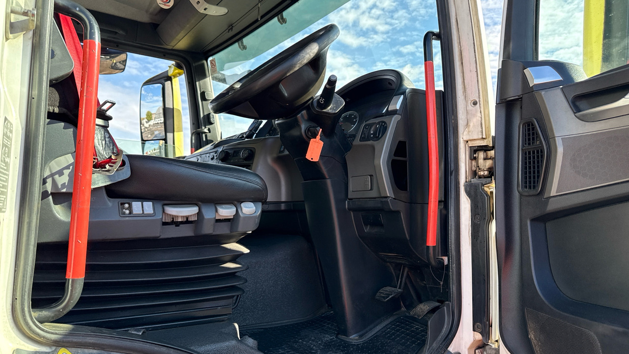 MAN TGS 32.400 - Camion basculantă: Foto 5 MAN TGS 32.400 - Camion basculantă: Foto 5