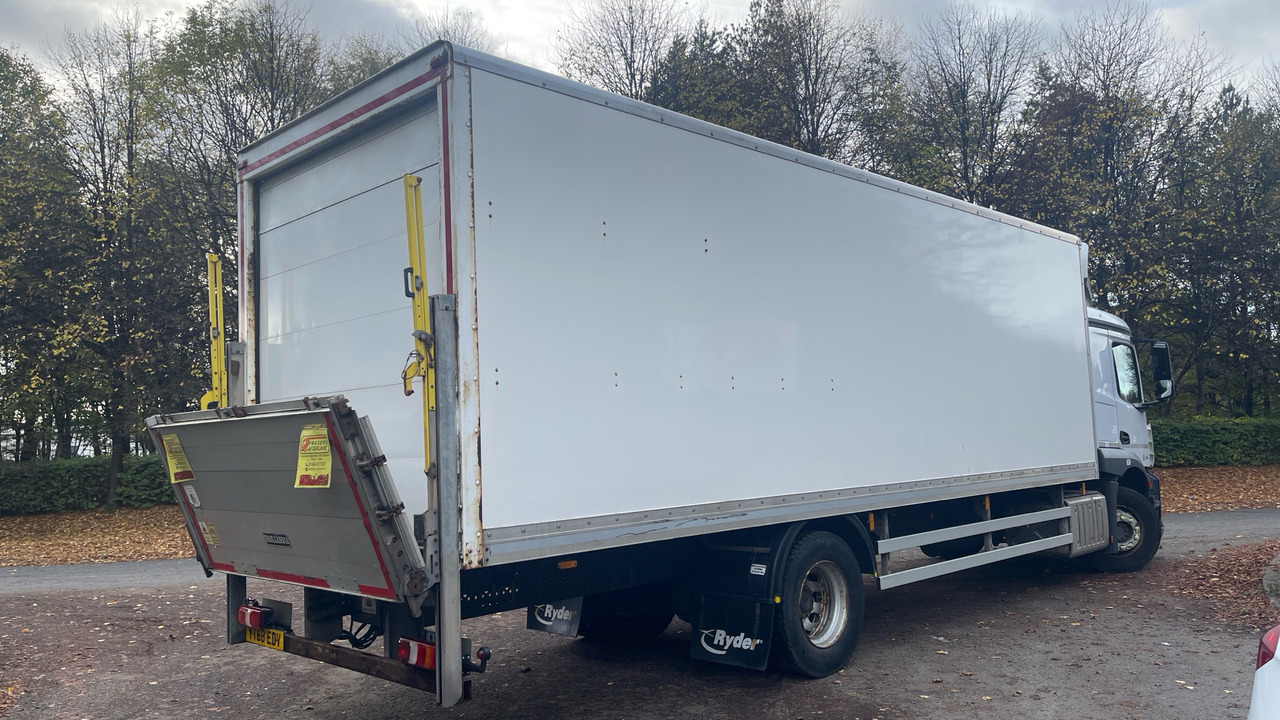 MERCEDES-BENZ ACTROS 1824 - Camion furgon: Foto 4 MERCEDES-BENZ ACTROS 1824 - Camion furgon: Foto 4