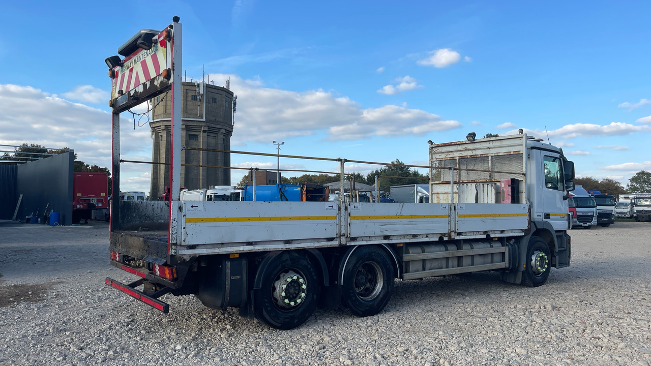 MERCEDES-BENZ ACTROS 2541 - Camion platformă: Foto 4 MERCEDES-BENZ ACTROS 2541 - Camion platformă: Foto 4