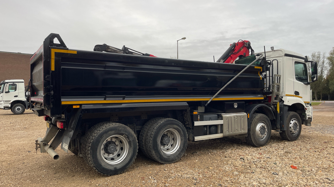 MERCEDES-BENZ AROCS - Camion basculantă, Camion cu macara: Foto 4 MERCEDES-BENZ AROCS - Camion basculantă, Camion cu macara: Foto 4