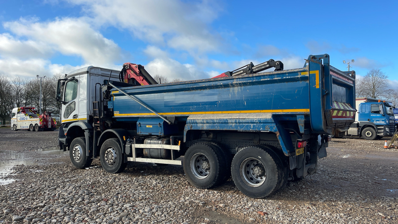 MERCEDES-BENZ AROCS - Camion basculantă, Camion cu macara: Foto 3 MERCEDES-BENZ AROCS - Camion basculantă, Camion cu macara: Foto 3