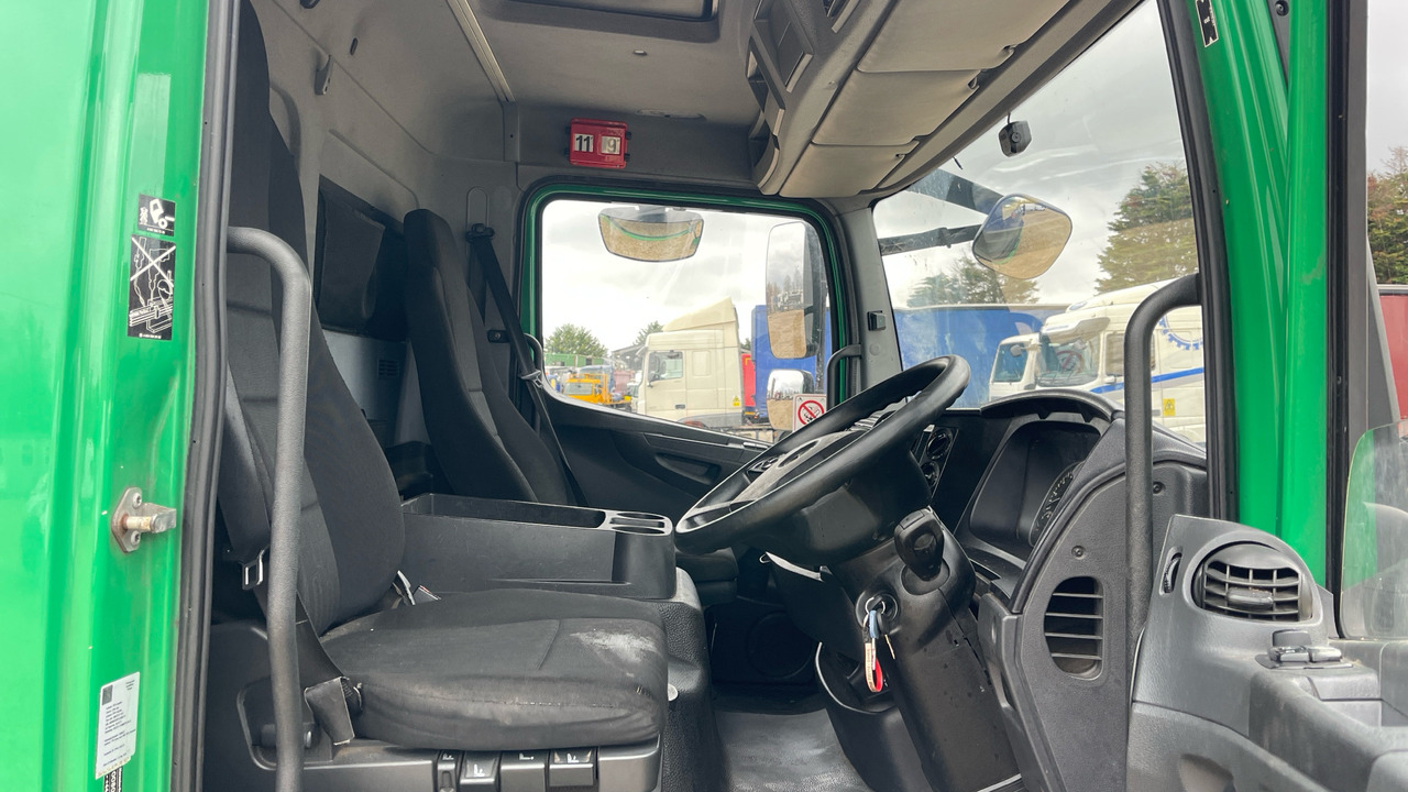 MERCEDES-BENZ ATEGO 1523 - Camion şasiu: Foto 5 MERCEDES-BENZ ATEGO 1523 - Camion şasiu: Foto 5