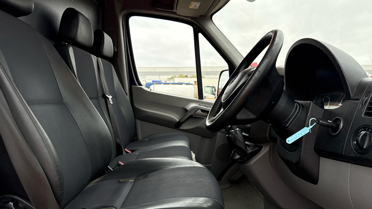 MERCEDES-BENZ SPRINTER 314CDI - Dubă: Foto 5 MERCEDES-BENZ SPRINTER 314CDI - Dubă: Foto 5