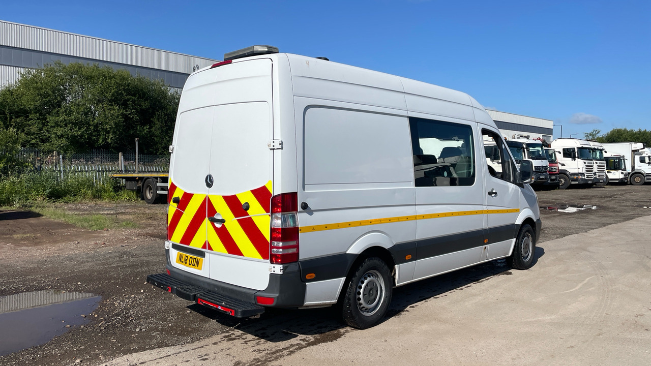 MERCEDES-BENZ SPRINTER 3314 CDI - Transport persoane: Foto 4 MERCEDES-BENZ SPRINTER 3314 CDI - Transport persoane: Foto 4