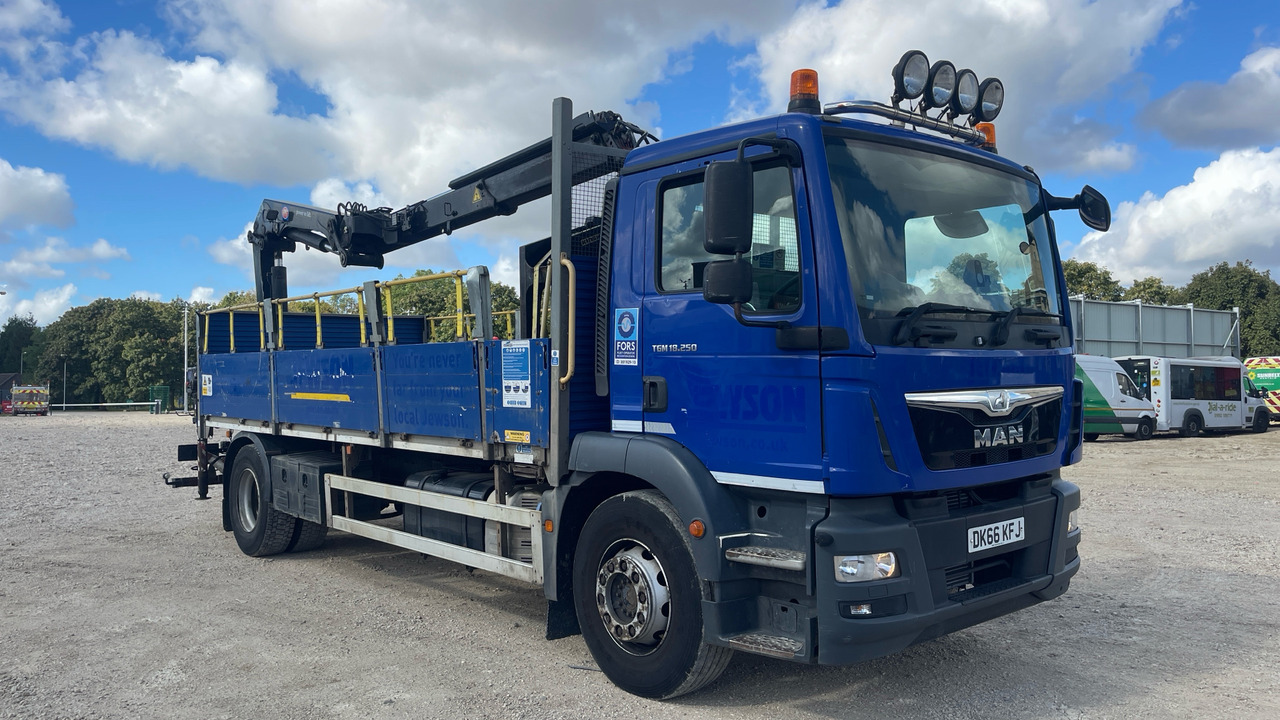 Man TGM 18.250 - Camion platformă, Camion cu macara: Foto 1 Man TGM 18.250 - Camion platformă, Camion cu macara: Foto 1