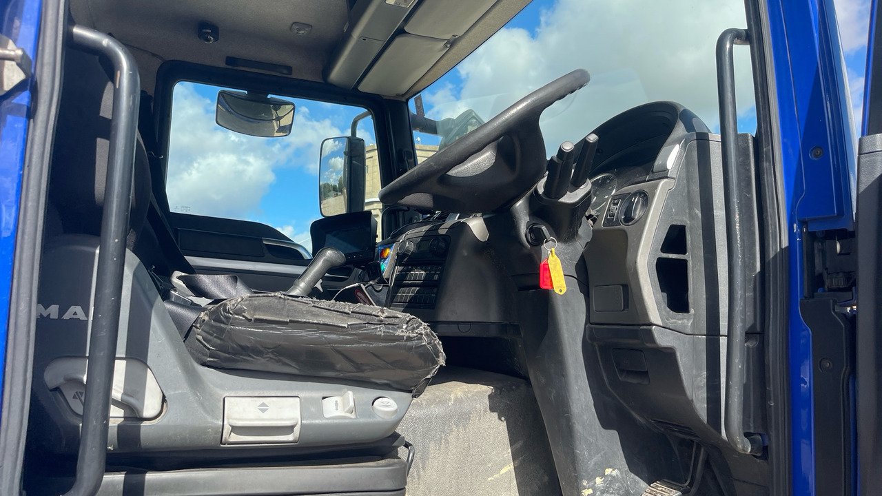 Man TGM 18.250 - Camion platformă, Camion cu macara: Foto 5 Man TGM 18.250 - Camion platformă, Camion cu macara: Foto 5