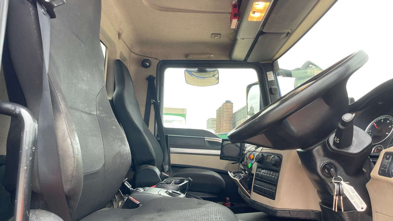 Man TGM 18.250 - Camion platformă, Camion cu macara: Foto 5 Man TGM 18.250 - Camion platformă, Camion cu macara: Foto 5