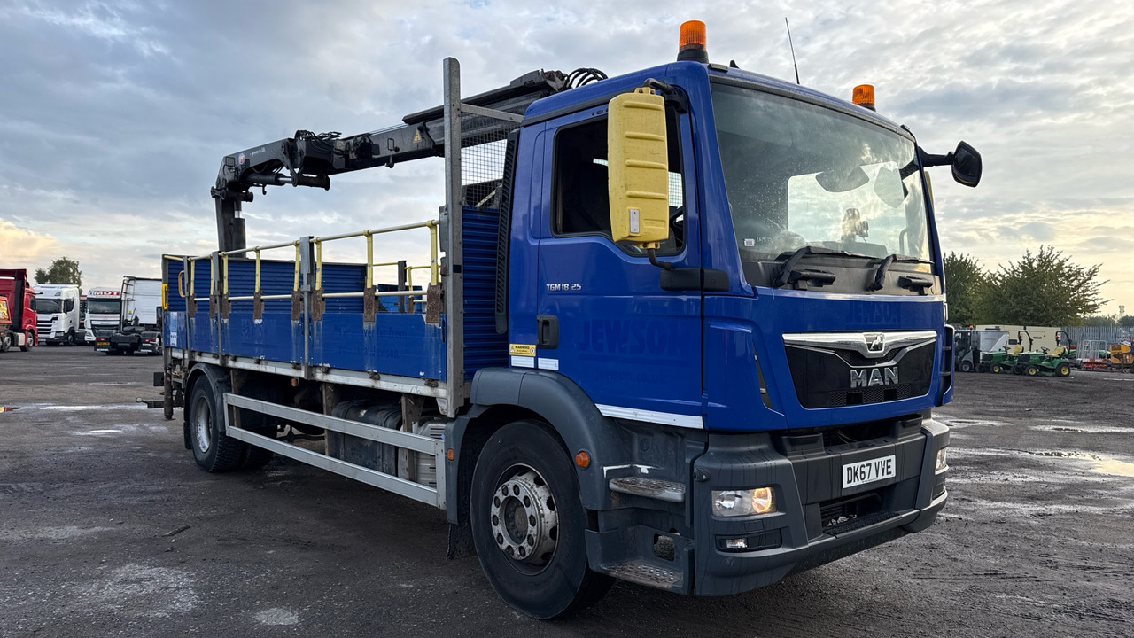 Man TGM 18.250 - Camion platformă, Camion cu macara: Foto 1 Man TGM 18.250 - Camion platformă, Camion cu macara: Foto 1