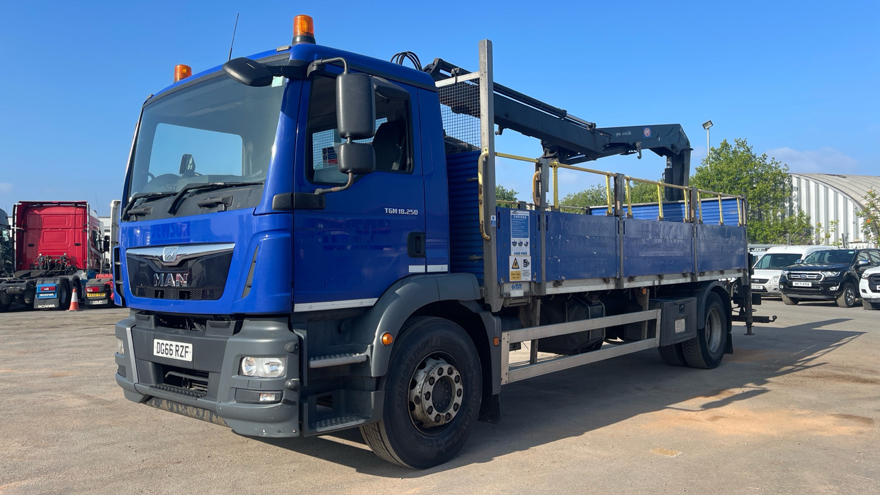 Man TGM 18.250 - Camion platformă, Camion cu macara: Foto 2 Man TGM 18.250 - Camion platformă, Camion cu macara: Foto 2