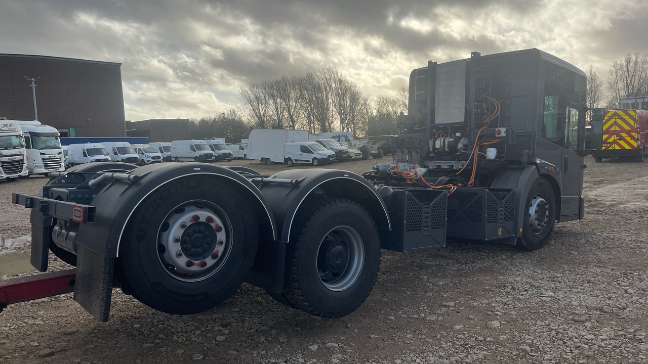 Mercedes-Benz Econic - Camion şasiu: Foto 5 Mercedes-Benz Econic - Camion şasiu: Foto 5