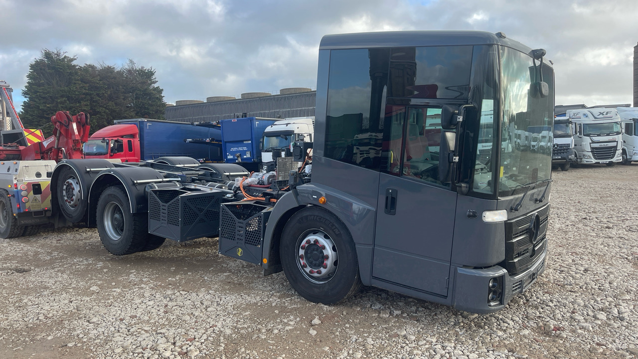 Mercedes-Benz Econic - Camion şasiu: Foto 2 Mercedes-Benz Econic - Camion şasiu: Foto 2