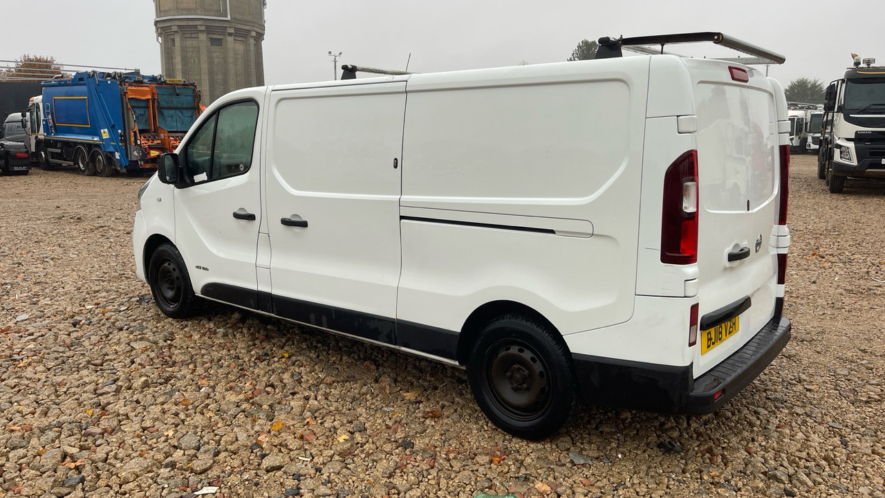 Nissan NV300 1.6 DCI 120PS - Autoutilitară compactă: Foto 3 Nissan NV300 1.6 DCI 120PS - Autoutilitară compactă: Foto 3