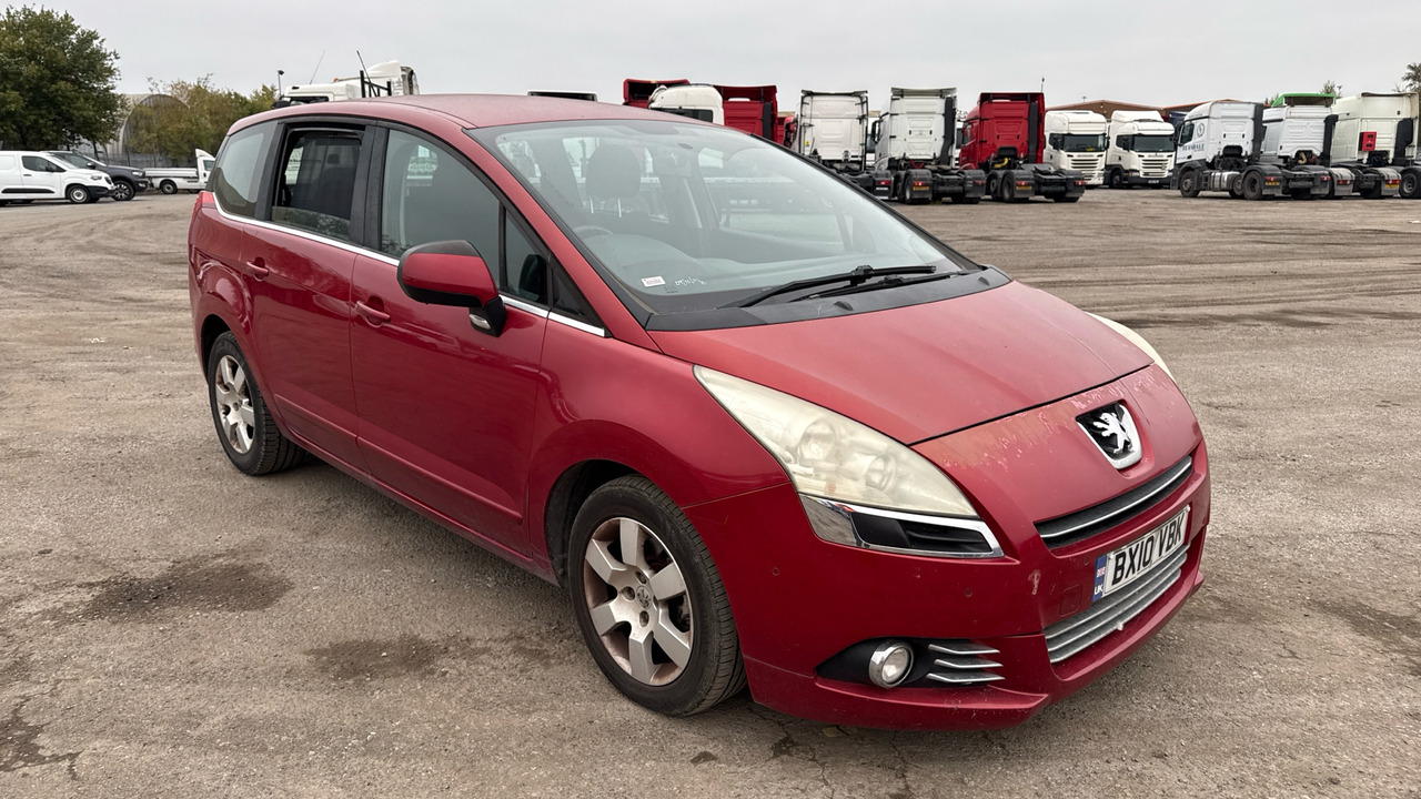 PEUGEOT 5008 2.0 HDI 150PS - Automobil: Foto 1 PEUGEOT 5008 2.0 HDI 150PS - Automobil: Foto 1