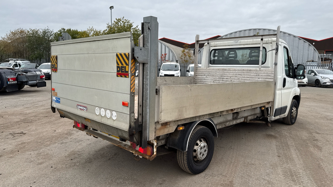 PEUGEOT BOXER 335 2.2 HDI 130PS - Autoutilitară cu platformă: Foto 4 PEUGEOT BOXER 335 2.2 HDI 130PS - Autoutilitară cu platformă: Foto 4