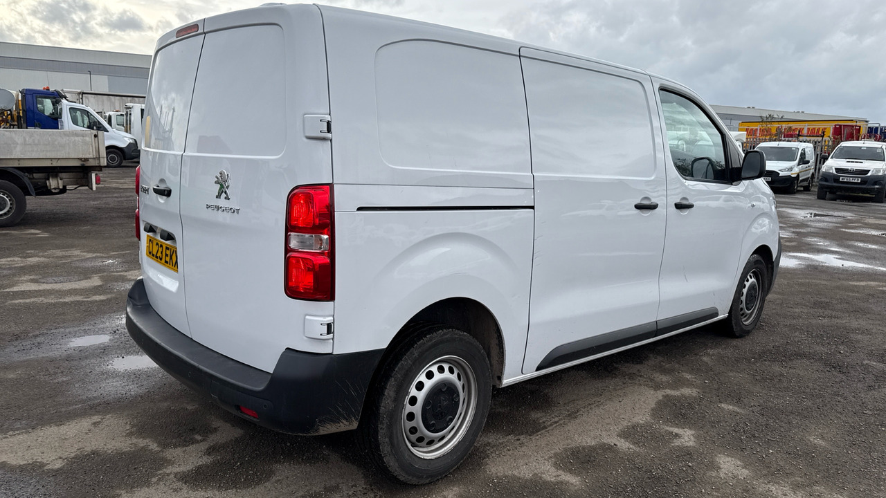 PEUGEOT EXPERT 1000 1.5 BlueHDi 100PS - Autoutilitară compactă: Foto 4 PEUGEOT EXPERT 1000 1.5 BlueHDi 100PS - Autoutilitară compactă: Foto 4