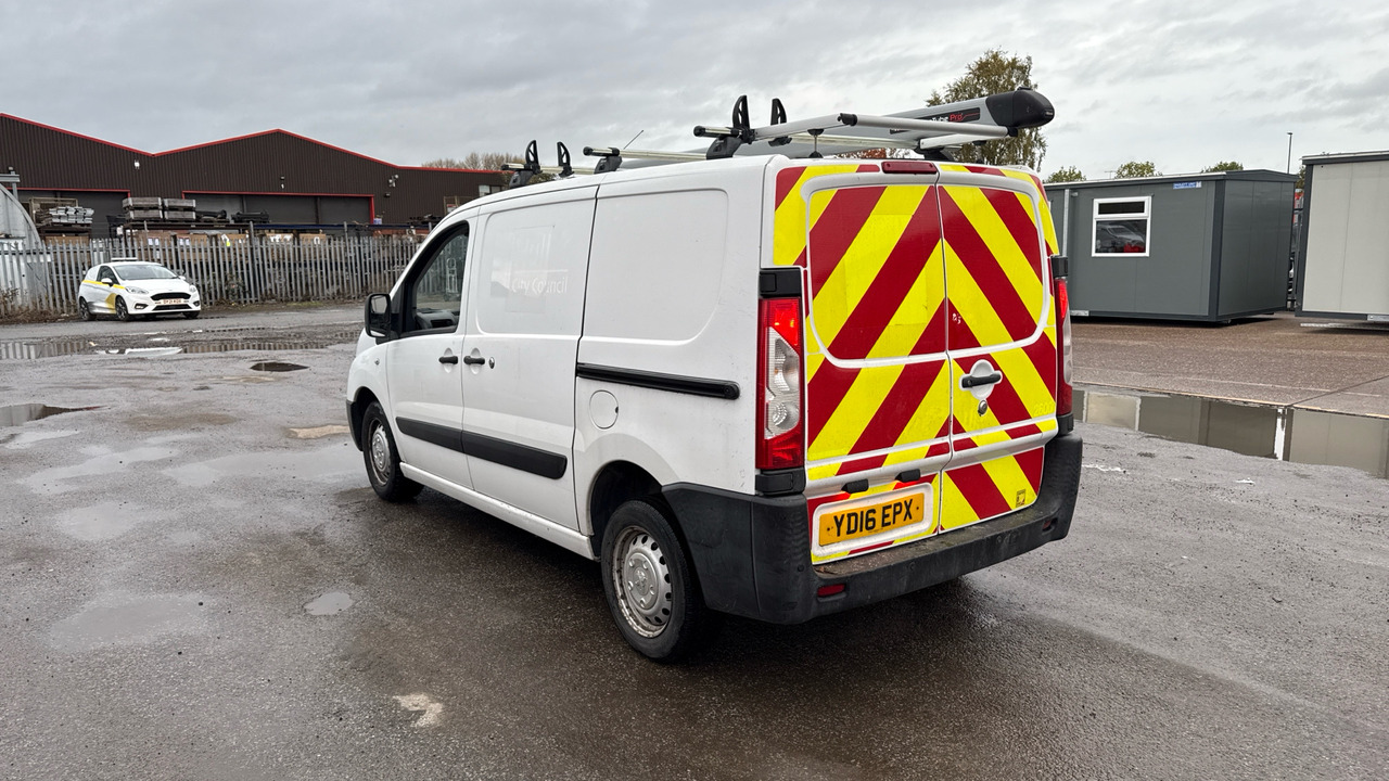 PEUGEOT EXPERT 1000 1.6 HDi 90PS - Autoutilitară compactă: Foto 3 PEUGEOT EXPERT 1000 1.6 HDi 90PS - Autoutilitară compactă: Foto 3