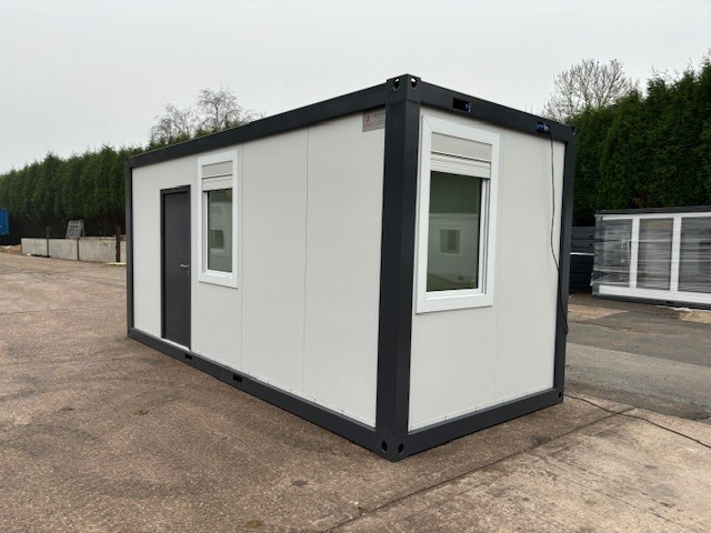 PORTABLE OFFICE BUILDING *NEW & UNUSED* ROLLER WINDOW COVERS, LIGHTING - Container locuibil: Foto 2 PORTABLE OFFICE BUILDING *NEW & UNUSED* ROLLER WINDOW COVERS, LIGHTING - Container locuibil: Foto 2