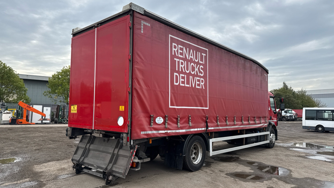 RENAULT D  18 - Camion cu prelată: Foto 4 RENAULT D  18 - Camion cu prelată: Foto 4