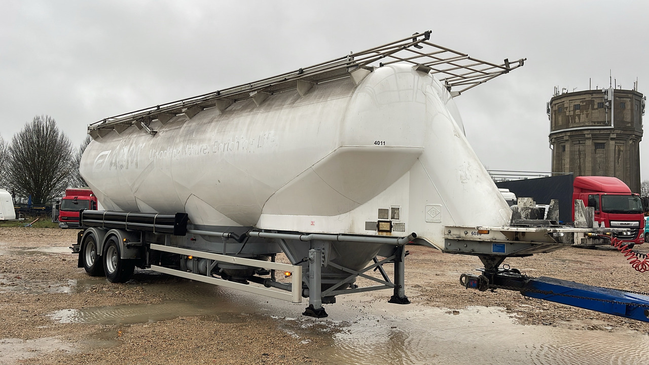 FELDBINDER TANKER POWDER - Remorcă: Foto 1 FELDBINDER TANKER POWDER - Remorcă: Foto 1