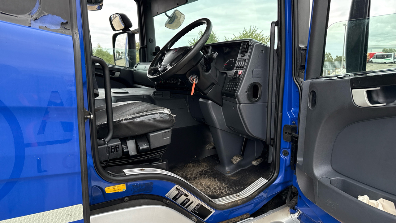 SCANIA P 230 - Camion cu prelată: Foto 5 SCANIA P 230 - Camion cu prelată: Foto 5