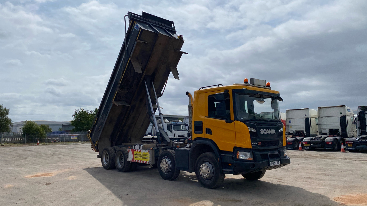 SCANIA P 410 XT - Camion basculantă: Foto 1 SCANIA P 410 XT - Camion basculantă: Foto 1
