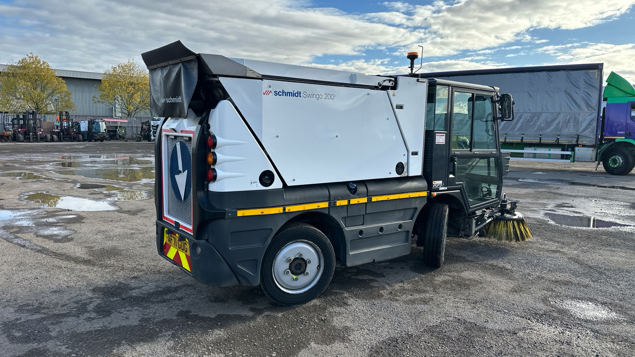 SCHMIDT SWINGO 200 - Măturătoare stradală: Foto 4 SCHMIDT SWINGO 200 - Măturătoare stradală: Foto 4