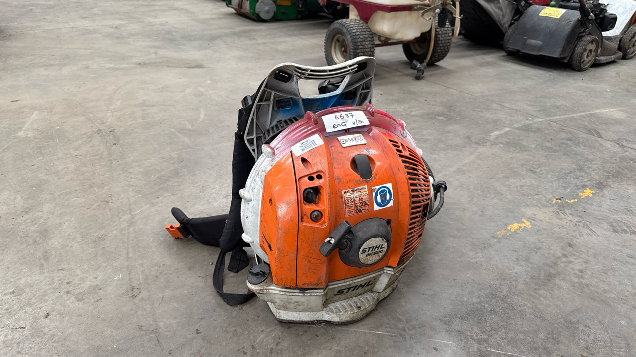 STIHL BR600 BACK PACK LEAF BLOWER - Echipamente de constructii: Foto 1 STIHL BR600 BACK PACK LEAF BLOWER - Echipamente de constructii: Foto 1