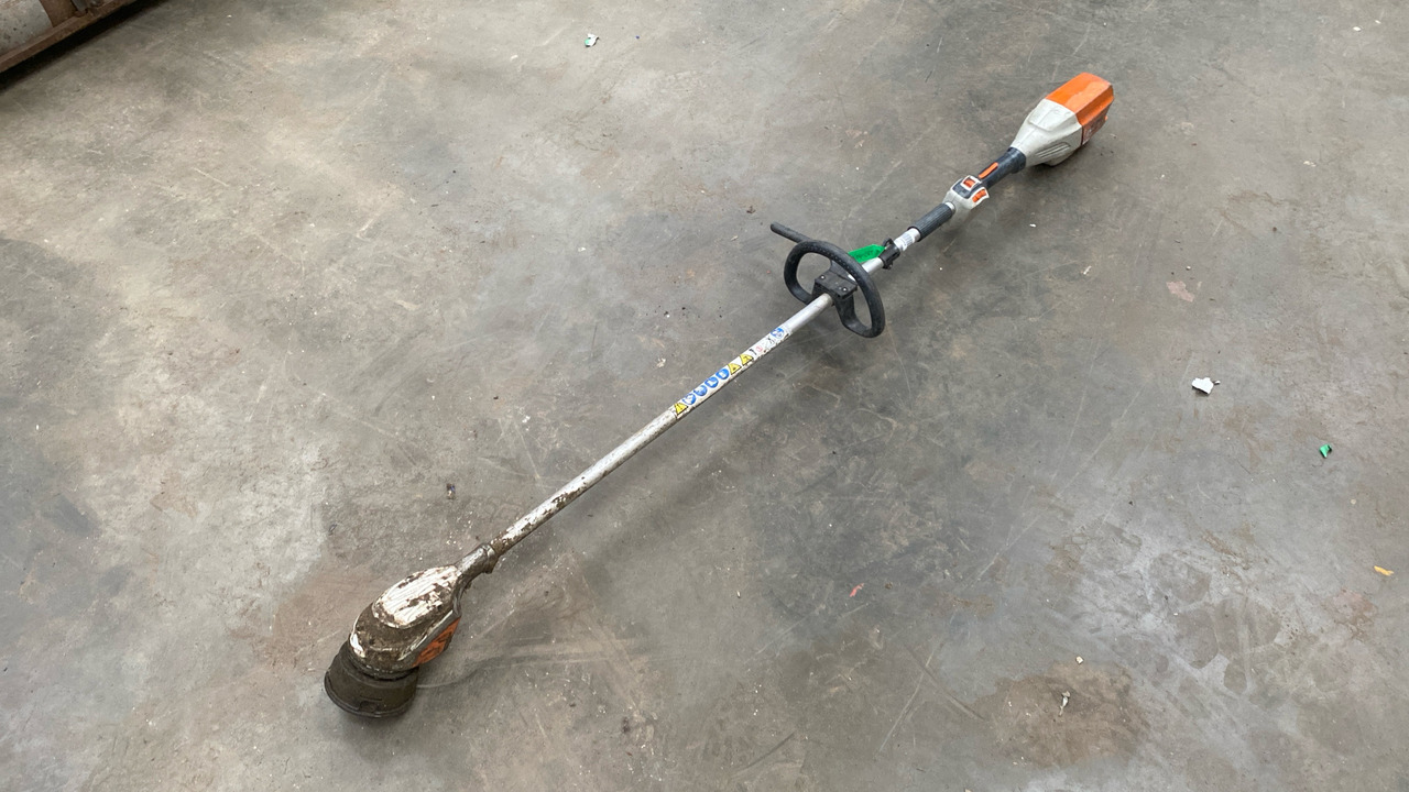 STIHL FSA90R STRIMMER * NO MOTOR* - Echipamente de constructii: Foto 4 STIHL FSA90R STRIMMER * NO MOTOR* - Echipamente de constructii: Foto 4