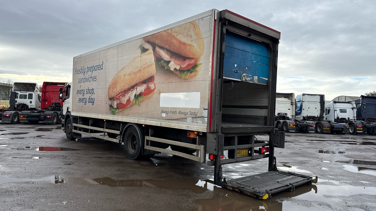 Scania P 250 - Camion frigider: Foto 3 Scania P 250 - Camion frigider: Foto 3