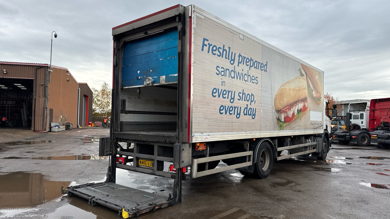 Scania P 250 - Camion frigider: Foto 4 Scania P 250 - Camion frigider: Foto 4