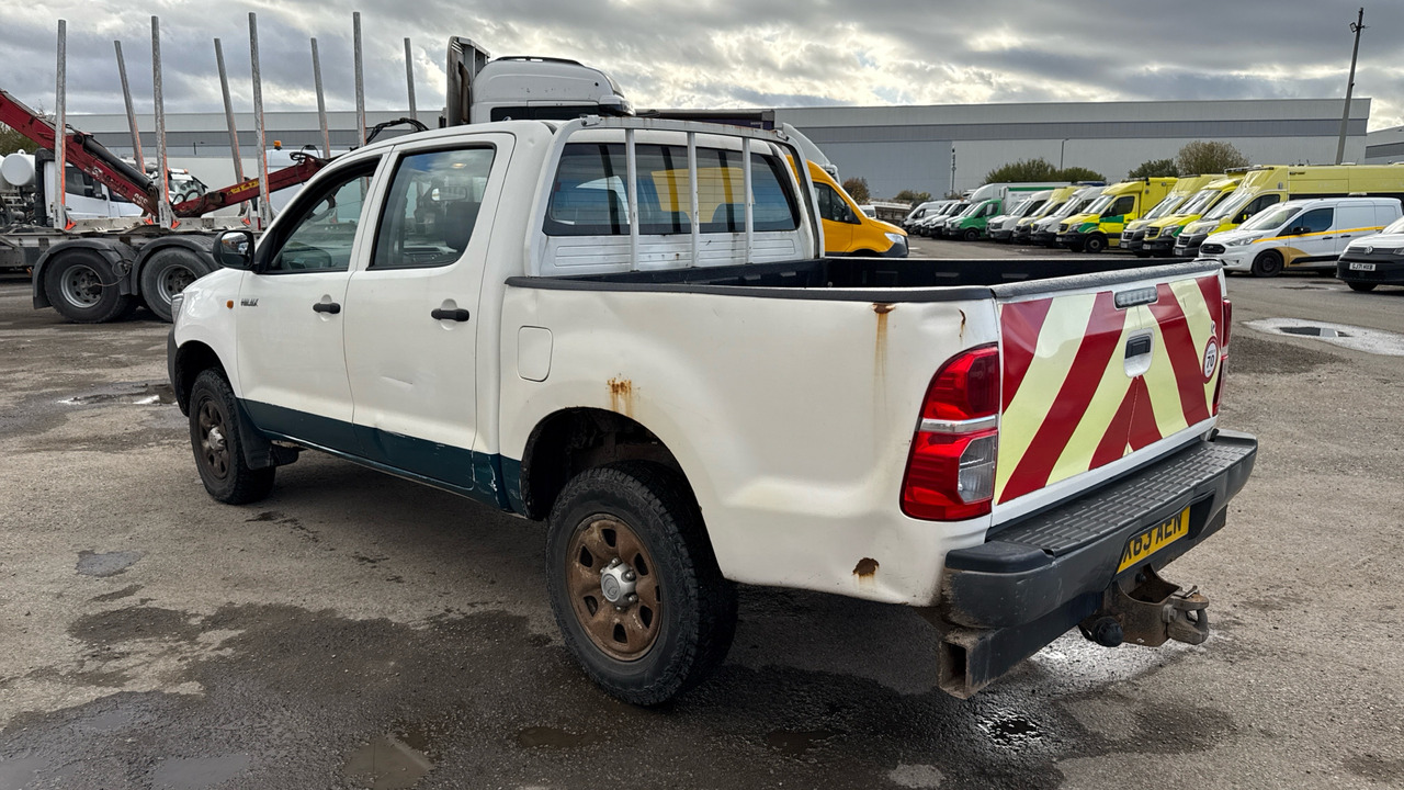 TOYOTA HILUX  2.5 D-4D 144PS - Pick-up, Autoutilitară cabină dublă: Foto 3 TOYOTA HILUX  2.5 D-4D 144PS - Pick-up, Autoutilitară cabină dublă: Foto 3