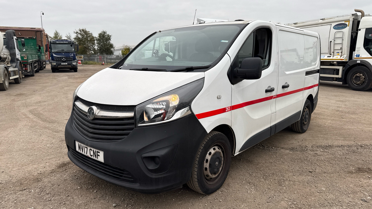 VAUXHALL VIVARO 2700 1.6CDTI 125PS - Autoutilitară compactă: Foto 2 VAUXHALL VIVARO 2700 1.6CDTI 125PS - Autoutilitară compactă: Foto 2