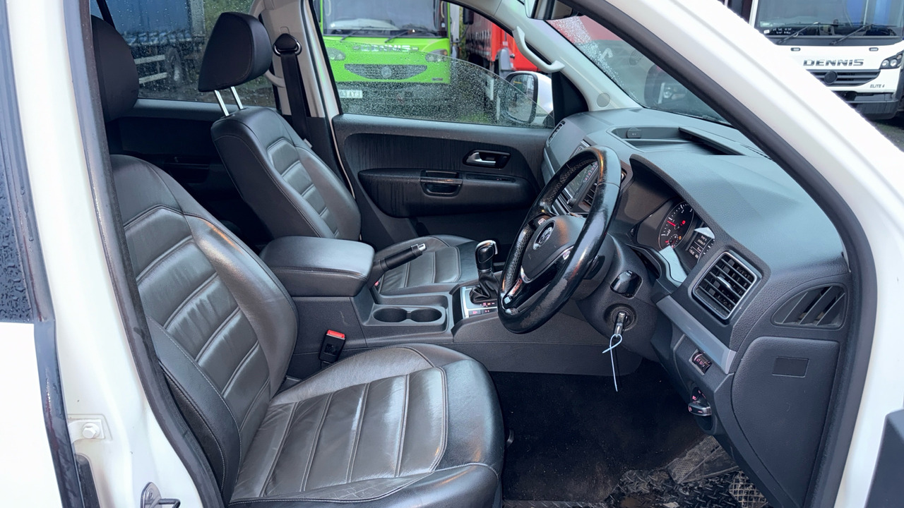 VOLKSWAGEN AMAROK HIGHLINE 3.0 V6 TDI 224PS - Pick-up, Autoutilitară cabină dublă: Foto 5 VOLKSWAGEN AMAROK HIGHLINE 3.0 V6 TDI 224PS - Pick-up, Autoutilitară cabină dublă: Foto 5