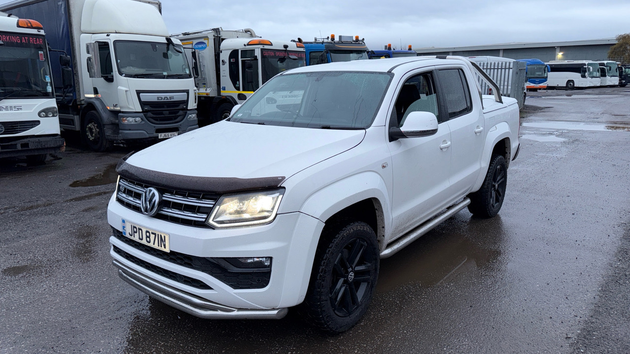 VOLKSWAGEN AMAROK HIGHLINE 3.0 V6 TDI 224PS - Pick-up, Autoutilitară cabină dublă: Foto 2 VOLKSWAGEN AMAROK HIGHLINE 3.0 V6 TDI 224PS - Pick-up, Autoutilitară cabină dublă: Foto 2
