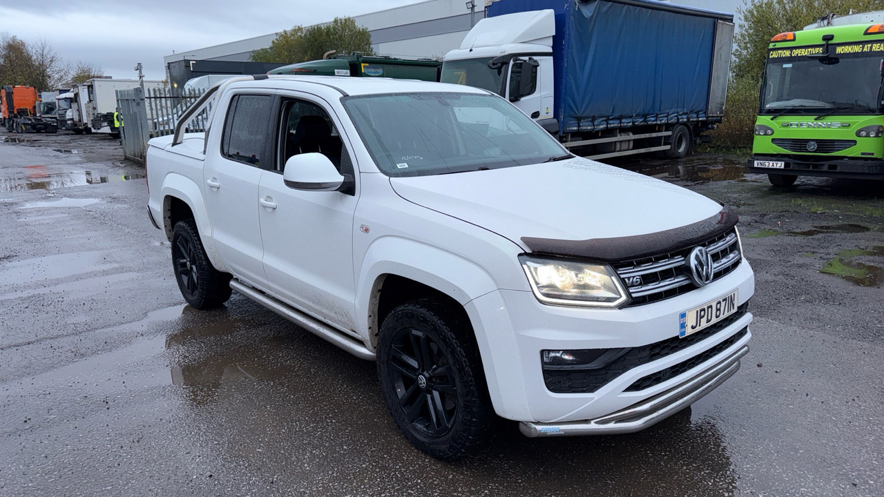 VOLKSWAGEN AMAROK HIGHLINE 3.0 V6 TDI 224PS - Pick-up, Autoutilitară cabină dublă: Foto 1 VOLKSWAGEN AMAROK HIGHLINE 3.0 V6 TDI 224PS - Pick-up, Autoutilitară cabină dublă: Foto 1