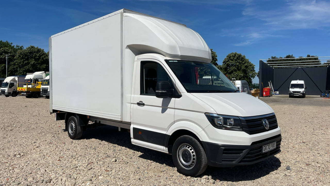 VOLKSWAGEN CRAFTER CR35 2.0 TDI 140PS - Autoutilitară box: Foto 1 VOLKSWAGEN CRAFTER CR35 2.0 TDI 140PS - Autoutilitară box: Foto 1