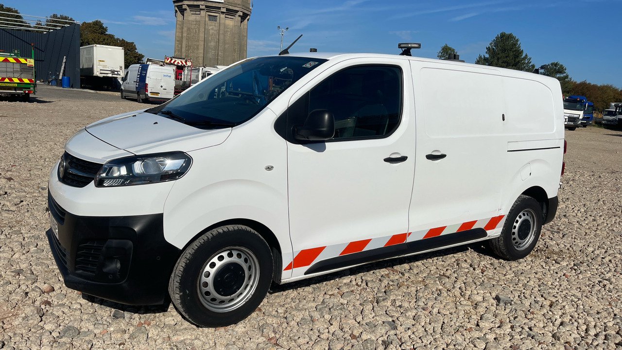 Vauxhall Vivaro 2900 1.5 100PS - Autoutilitară compactă: Foto 2 Vauxhall Vivaro 2900 1.5 100PS - Autoutilitară compactă: Foto 2