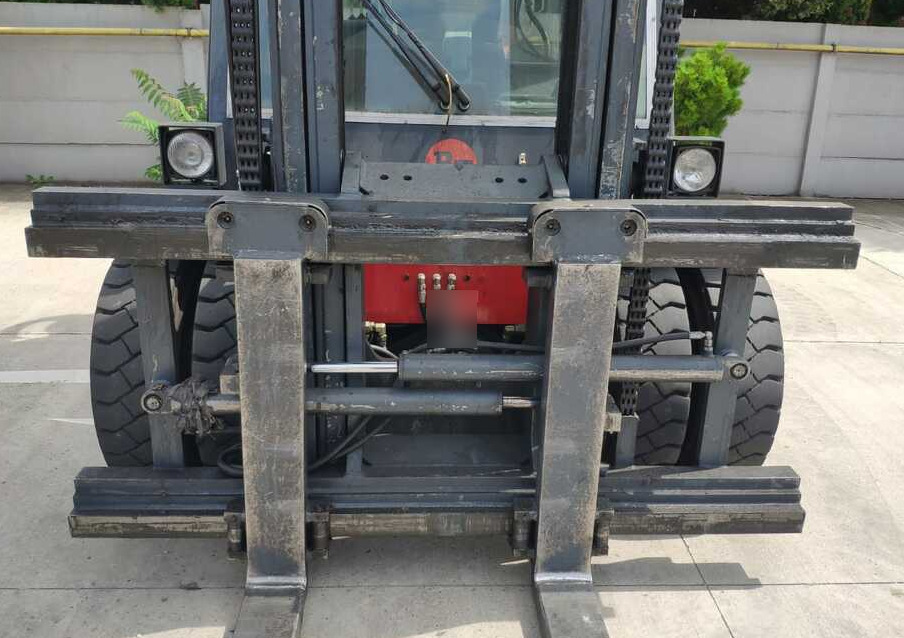 Dan Truck 9680 DD - Stivuitor diesel: Foto 4 Dan Truck 9680 DD - Stivuitor diesel: Foto 4