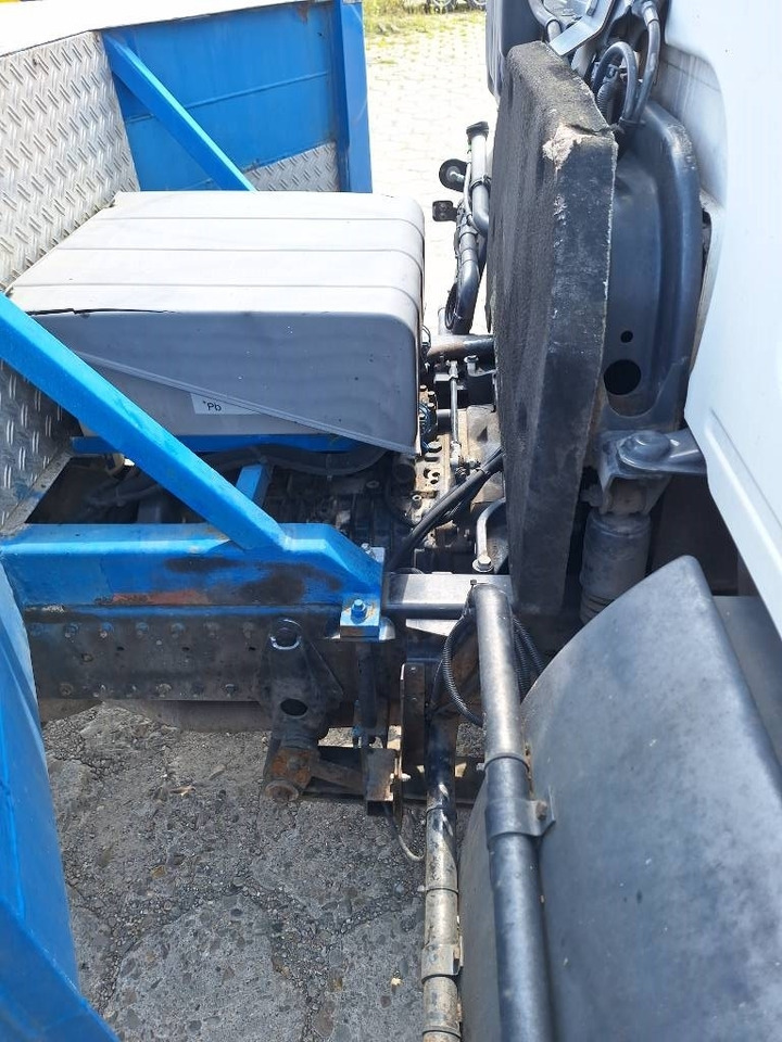 Camion cu nacela Bison TKA 30 KS: Foto 9 Camion cu nacela Bison TKA 30 KS: Foto 9