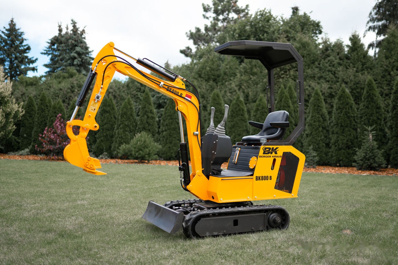 Berger Kraus Mini Excavator BK800BS torsion arm with FULL equipment - Mini excavator: Foto 4 Berger Kraus Mini Excavator BK800BS torsion arm with FULL equipment - Mini excavator: Foto 4