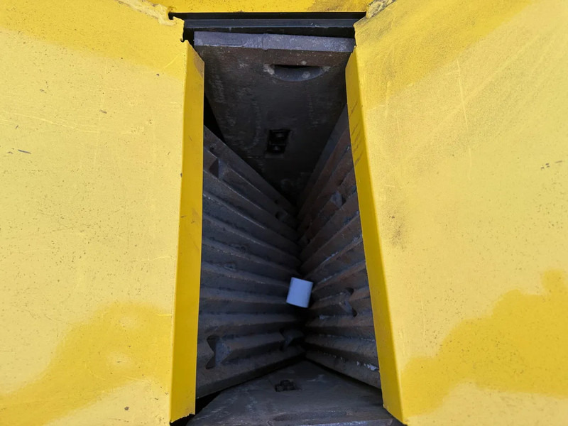 Y405 Y405 - Concasor: Foto 4 Y405 Y405 - Concasor: Foto 4