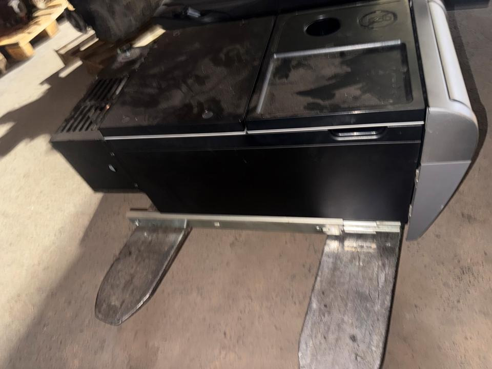 DAF XF 460 Euro 6 Kühlschrank 2019771 - Cabină și interior pentru Camion: Foto 2 DAF XF 460 Euro 6 Kühlschrank 2019771 - Cabină și interior pentru Camion: Foto 2