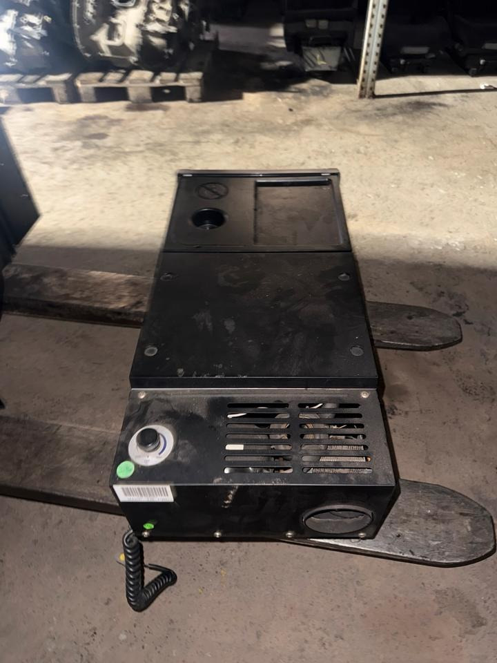 DAF XF 460 Euro 6 Kühlschrank 2019771 - Cabină și interior pentru Camion: Foto 4 DAF XF 460 Euro 6 Kühlschrank 2019771 - Cabină și interior pentru Camion: Foto 4