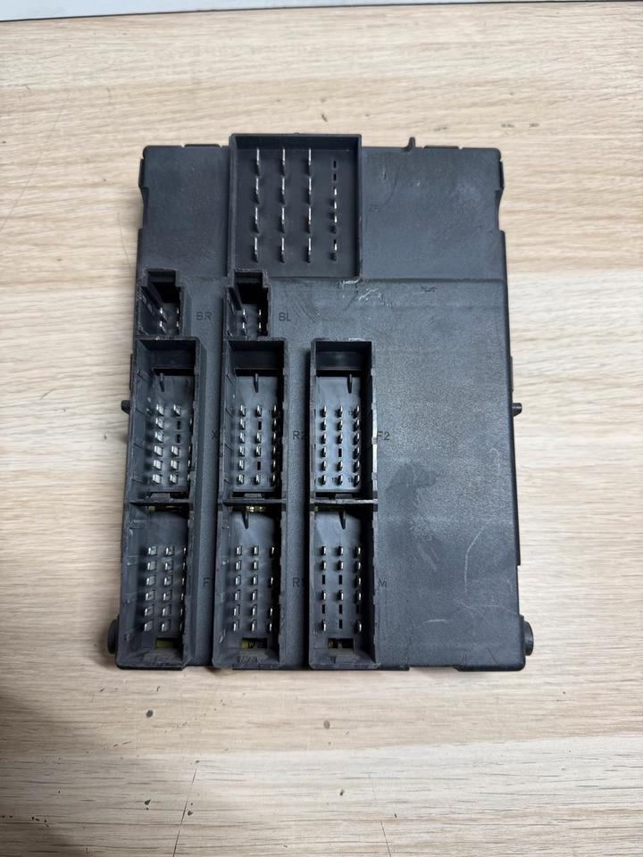 MAN ECU ZBR 2 Steuergerät 81.25806-7103 - Calculator de bord pentru Camion: Foto 3 MAN ECU ZBR 2 Steuergerät 81.25806-7103 - Calculator de bord pentru Camion: Foto 3