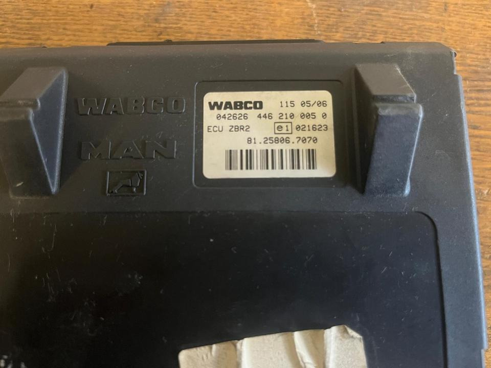 MAN Elekronik ECU ZBR 2 Steuergerät 81.25806-7070 - Calculator de bord pentru Camion: Foto 3 MAN Elekronik ECU ZBR 2 Steuergerät 81.25806-7070 - Calculator de bord pentru Camion: Foto 3