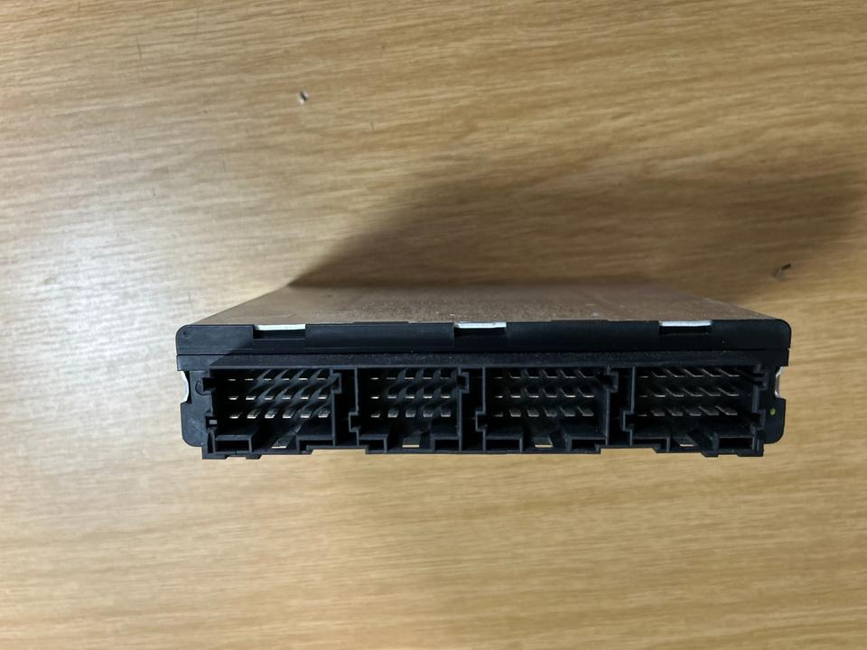 MAN FFR SIEMENS VDO Steuergerät 81.25805.7040 - Calculator de bord pentru Camion: Foto 2 MAN FFR SIEMENS VDO Steuergerät 81.25805.7040 - Calculator de bord pentru Camion: Foto 2