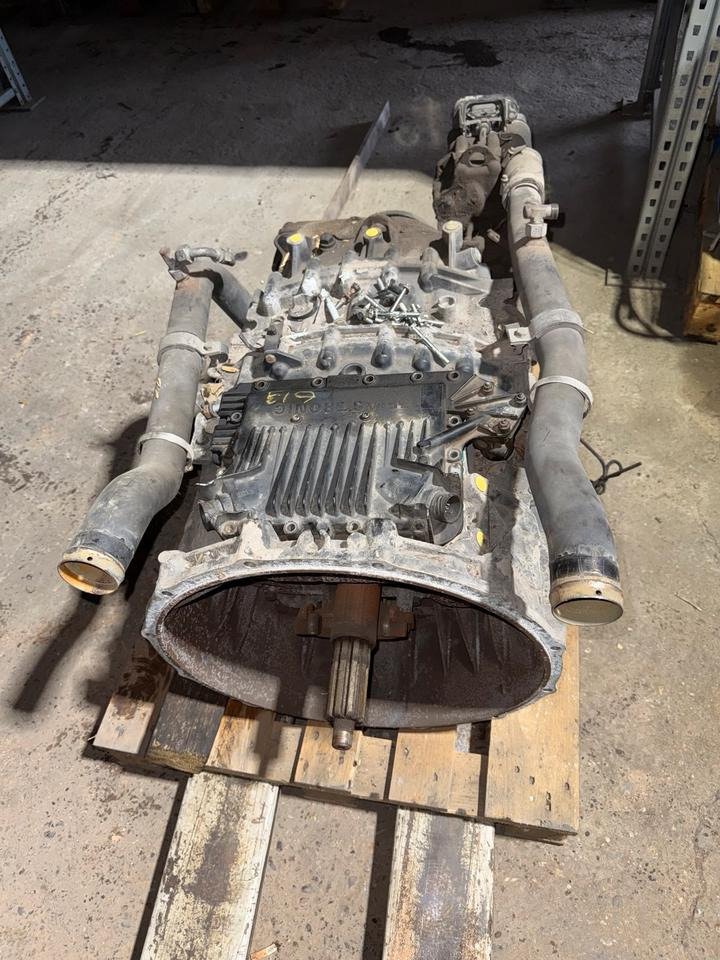 MAN Getriebe ZF ASTRONIC 12 AS 2131 TD + INTARDER 3 - Cutie de viteze pentru Camion: Foto 4 MAN Getriebe ZF ASTRONIC 12 AS 2131 TD + INTARDER 3 - Cutie de viteze pentru Camion: Foto 4